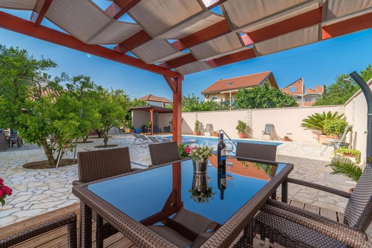 Apartments Villa Odesa With Shared Pool Zadar Exterior foto