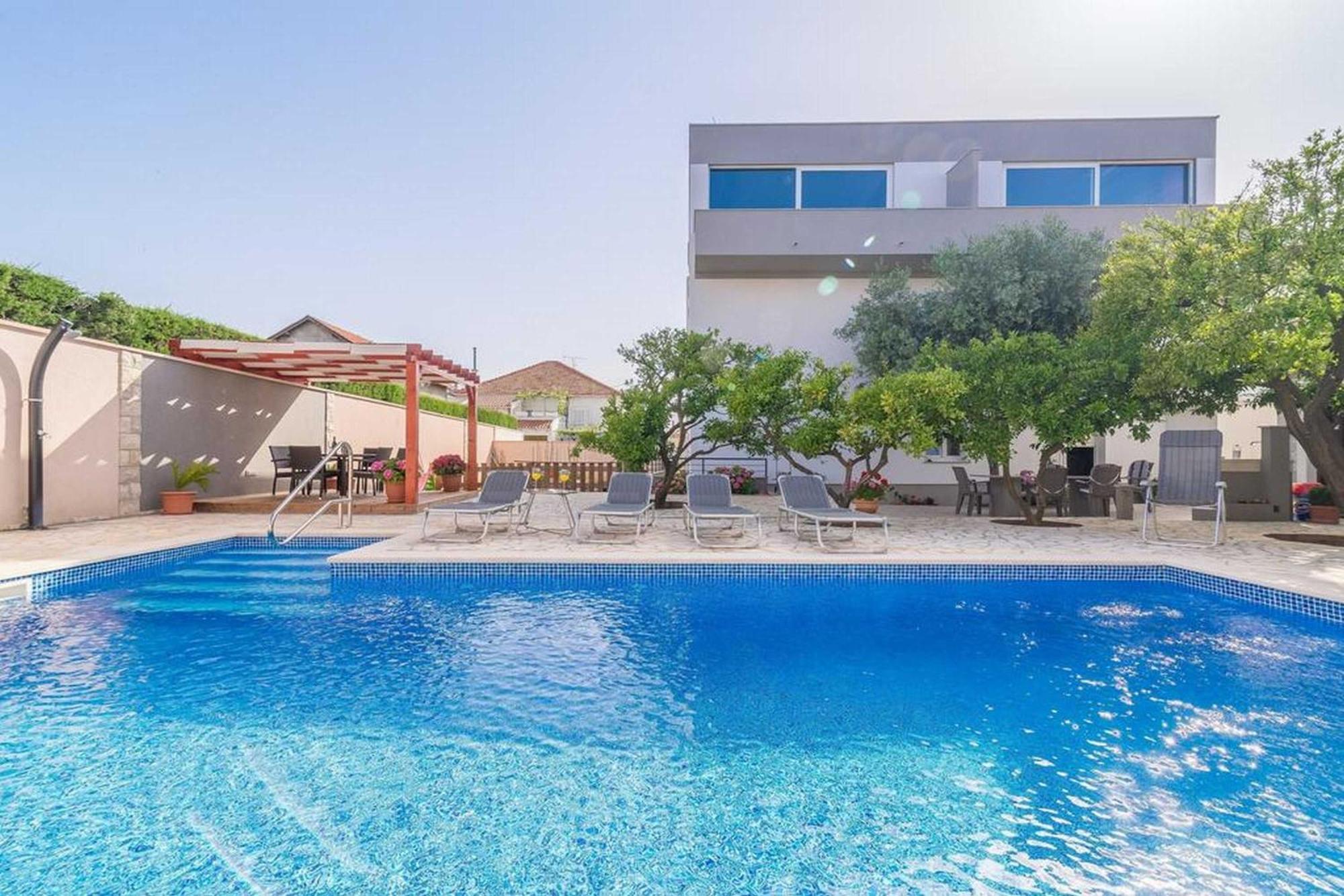 Apartments Villa Odesa With Shared Pool Zadar Habitación foto